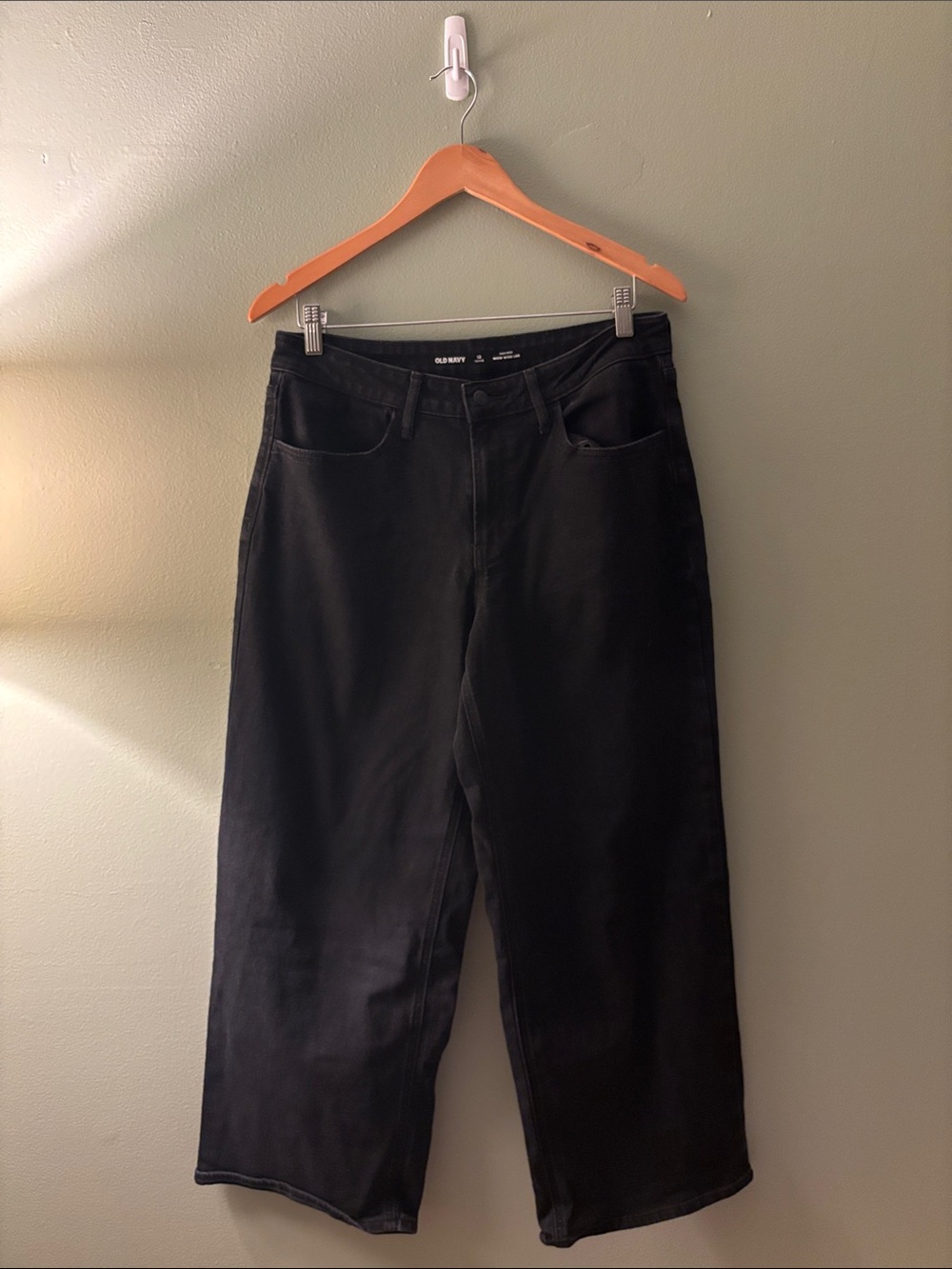 Old Navy Black Straight-Leg Jeans